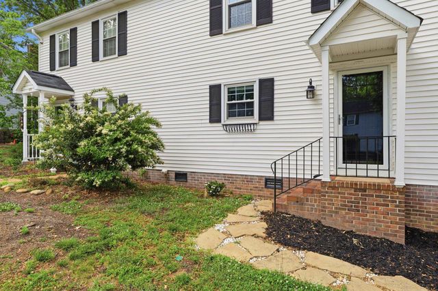 111 Village Court, Greer, SC 29651