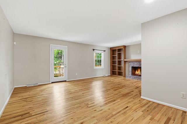 111 Village Court, Greer, SC 29651