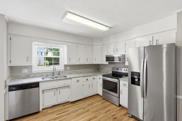 111 Village Court, Greer, SC 29651