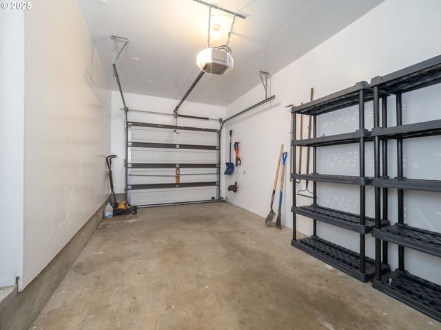 919 CHARLES St A, Newberg, OR 97132