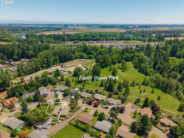 919 CHARLES St A, Newberg, OR 97132