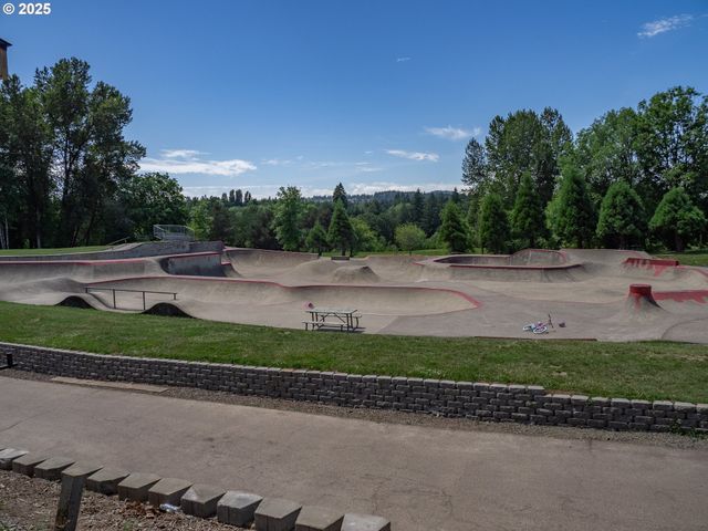 919 CHARLES St A, Newberg, OR 97132