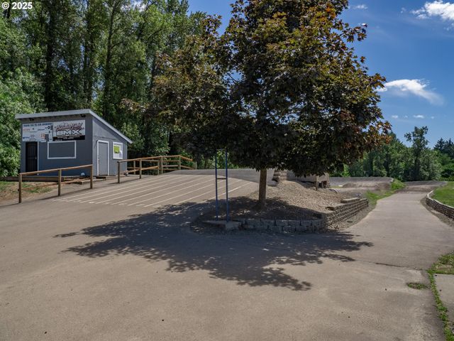 919 CHARLES St A, Newberg, OR 97132