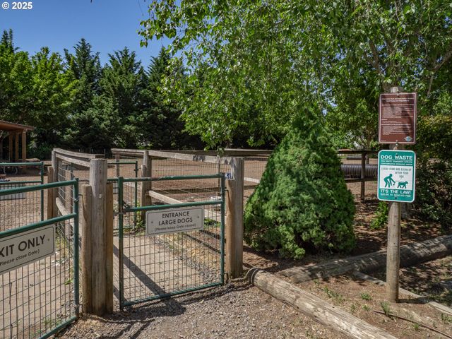 919 CHARLES St A, Newberg, OR 97132