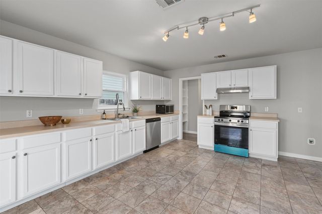 3504 Amistad CV, Round Rock, TX 78665