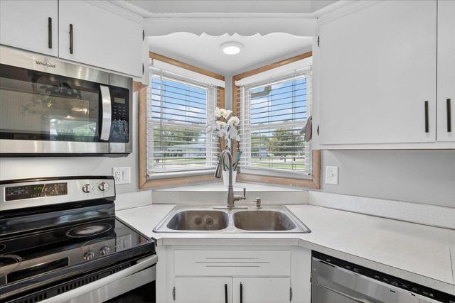 1315 S Pearl Street, Janesville, WI 53546