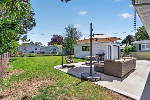 1315 S Pearl Street, Janesville, WI 53546