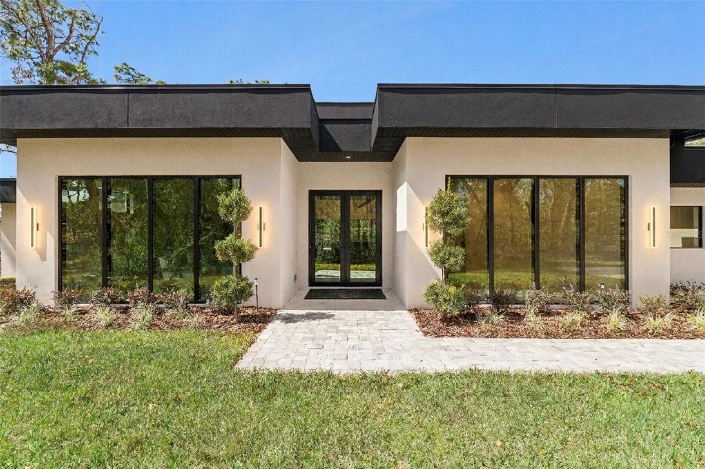 Image 2 of property listing at 1447 BIRD ROAD, Winter Springs, FL 32708