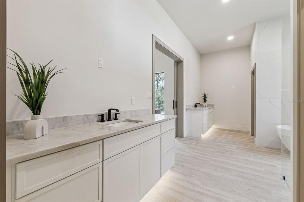 Image 24 of property listing at 1447 BIRD ROAD, Winter Springs, FL 32708