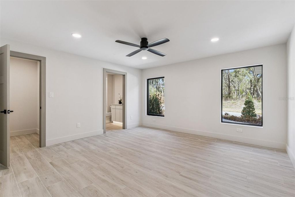 Image 33 of property listing at 1447 BIRD ROAD, Winter Springs, FL 32708