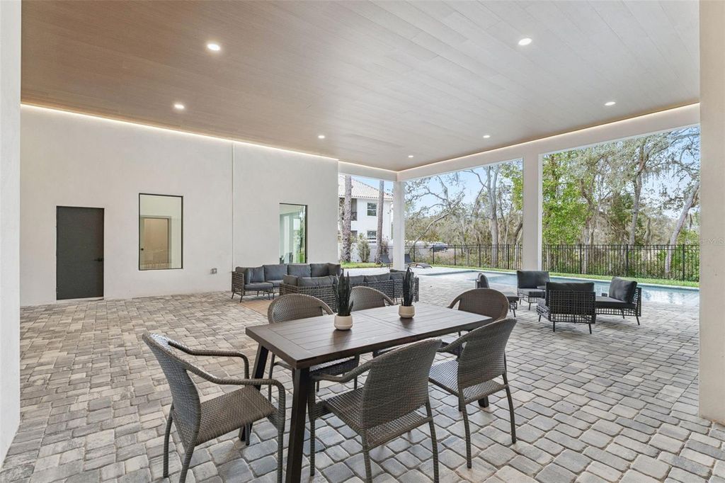 Image 46 of property listing at 1447 BIRD ROAD, Winter Springs, FL 32708