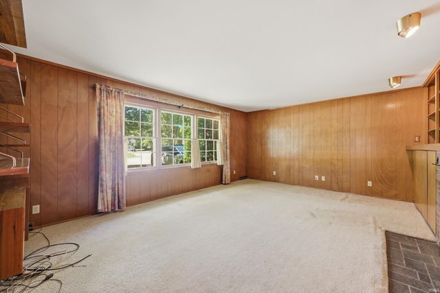 3400 W University Avenue, Muncie, IN 47304