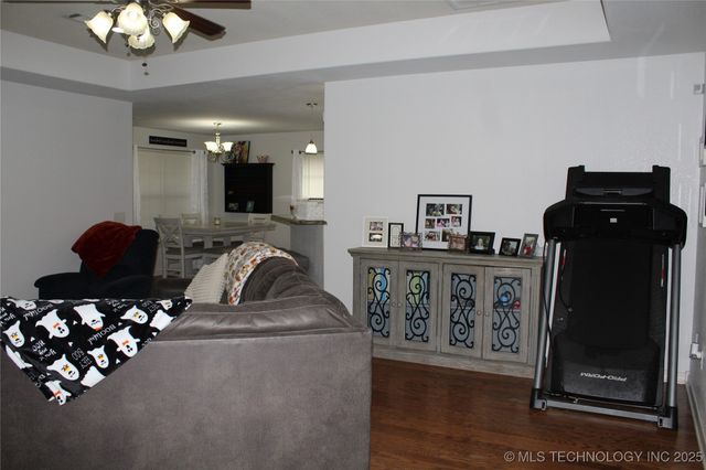 908 N 3rd, Calera, OK 74730