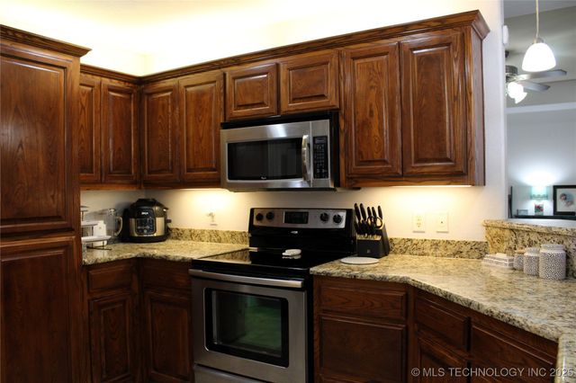 908 N 3rd, Calera, OK 74730