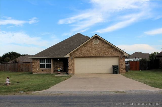908 N 3rd, Calera, OK 74730