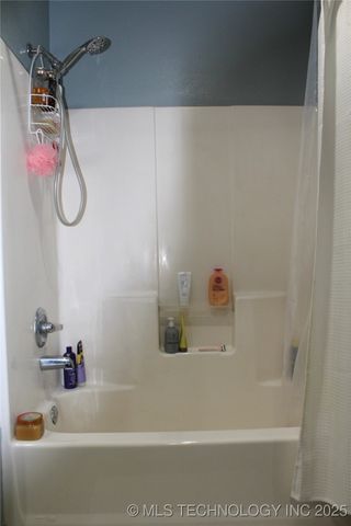 908 N 3rd, Calera, OK 74730