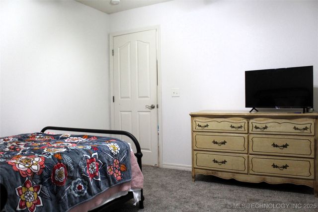 908 N 3rd, Calera, OK 74730