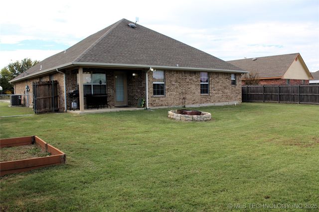 908 N 3rd, Calera, OK 74730