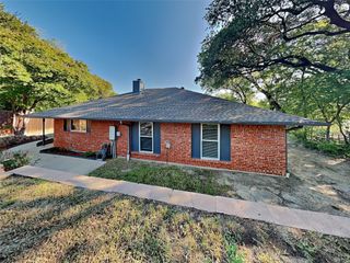 9382 Live Oak Lane, Fort Worth, TX 76179