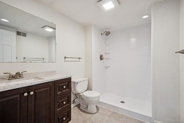 6371 S Florence Way, Englewood, CO 80111