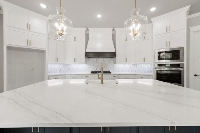6610 Waggoner Way, Midlothian, TX 76065
