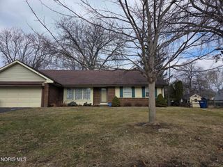 5722 E Candlestick Court, Toledo, OH 43615