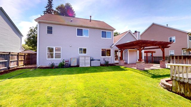 620 Waterfall Lane, Elgin, IL 60124