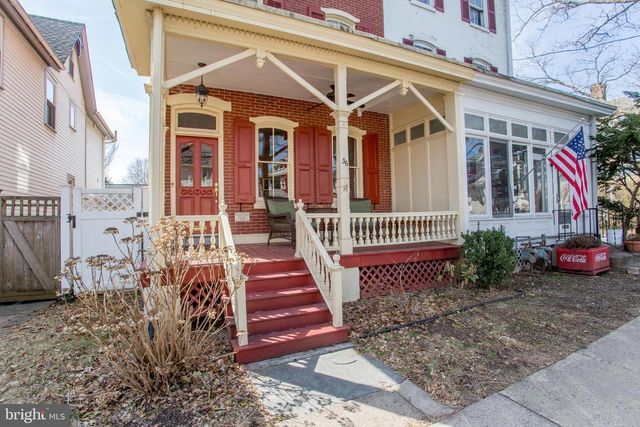 36 S CLINTON ST, Doylestown, PA 18901