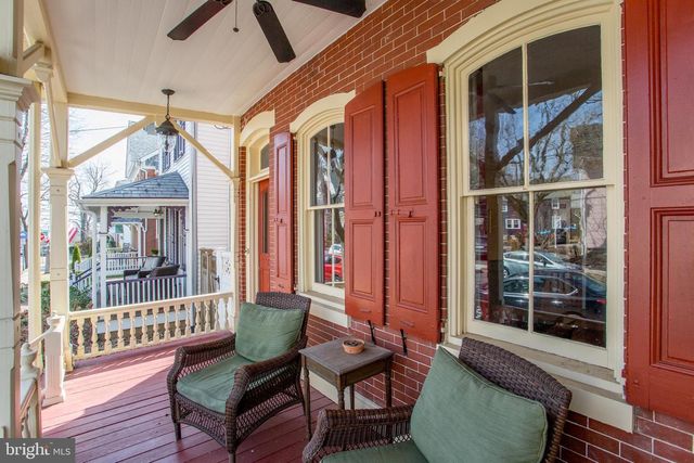 36 S CLINTON ST, Doylestown, PA 18901