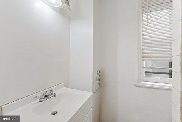 2355 N CLEVELAND ST, Philadelphia, PA 19132