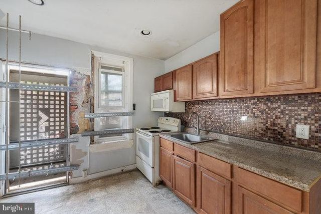 2355 N CLEVELAND ST, Philadelphia, PA 19132