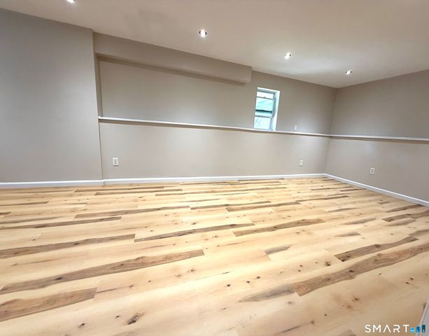 400 Evergreen Avenue, Hamden, CT 06518