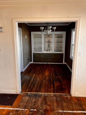 1549 Jackson Street, Red Bluff, CA 96080