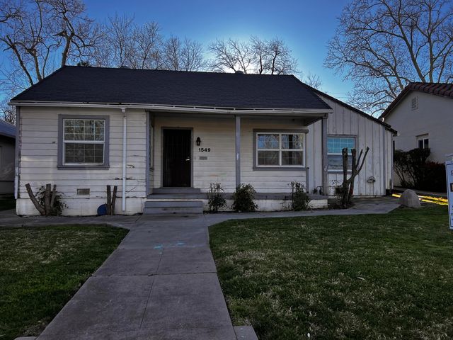 1549 Jackson Street, Red Bluff, CA 96080