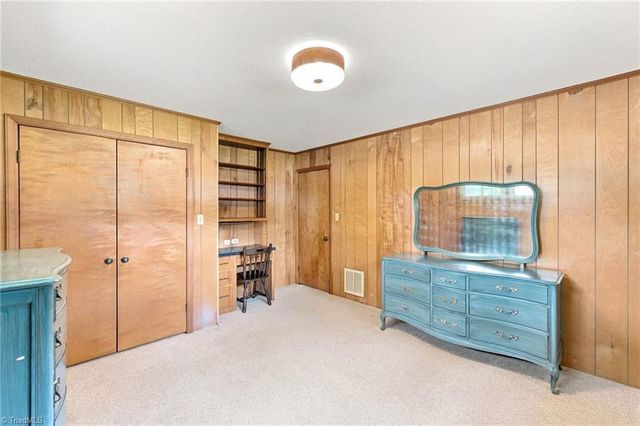 325 Spring Street, Yadkinville, NC 27055