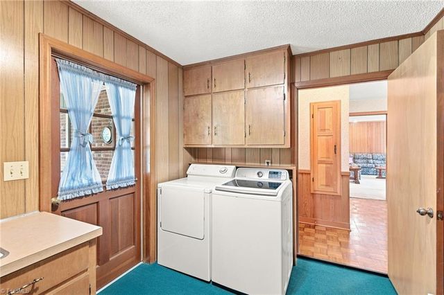 325 Spring Street, Yadkinville, NC 27055