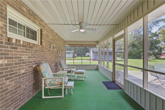 325 Spring Street, Yadkinville, NC 27055