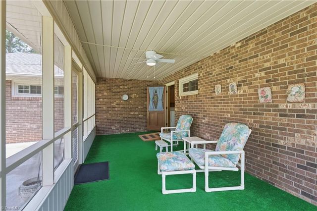 325 Spring Street, Yadkinville, NC 27055