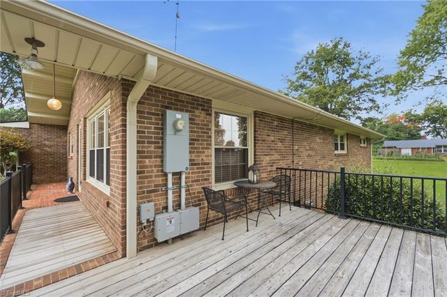 325 Spring Street, Yadkinville, NC 27055