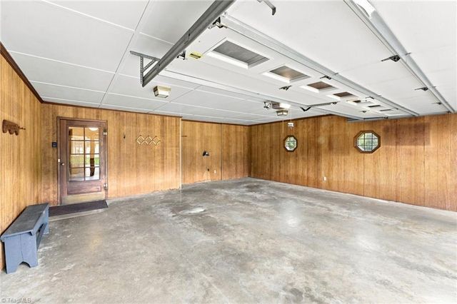 325 Spring Street, Yadkinville, NC 27055