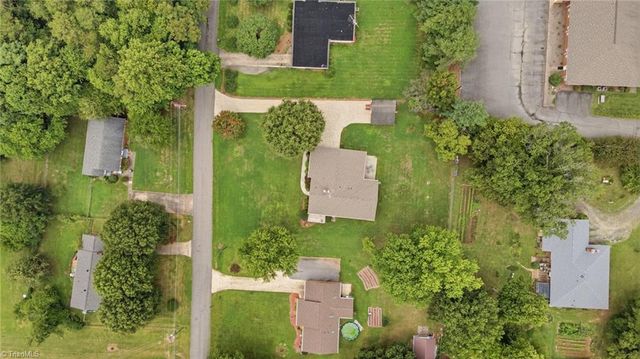 325 Spring Street, Yadkinville, NC 27055
