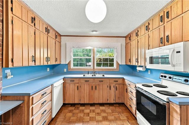 325 Spring Street, Yadkinville, NC 27055
