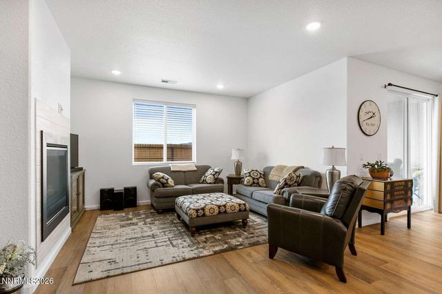 3274 Eleanor Way, Fernley, NV 89408