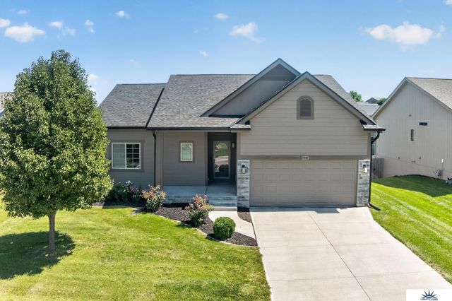 17591 Grand Avenue, Omaha, NE 68116