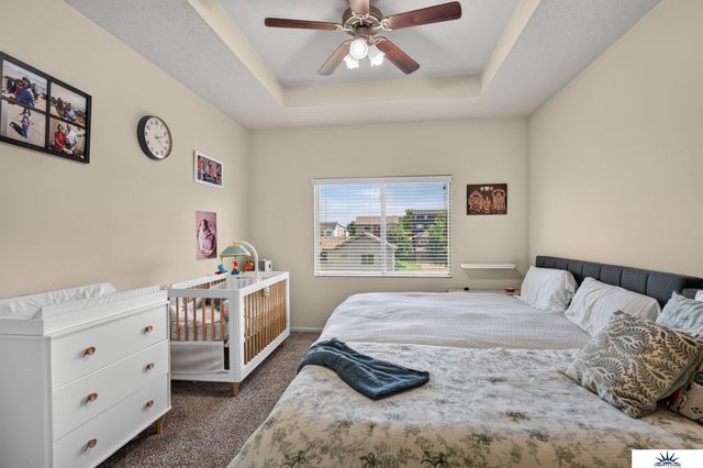 17591 Grand Avenue, Omaha, NE 68116