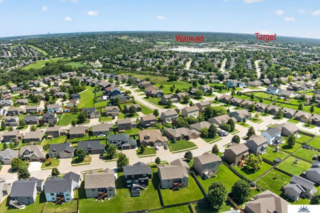 17591 Grand Avenue, Omaha, NE 68116