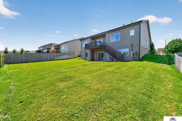 17591 Grand Avenue, Omaha, NE 68116