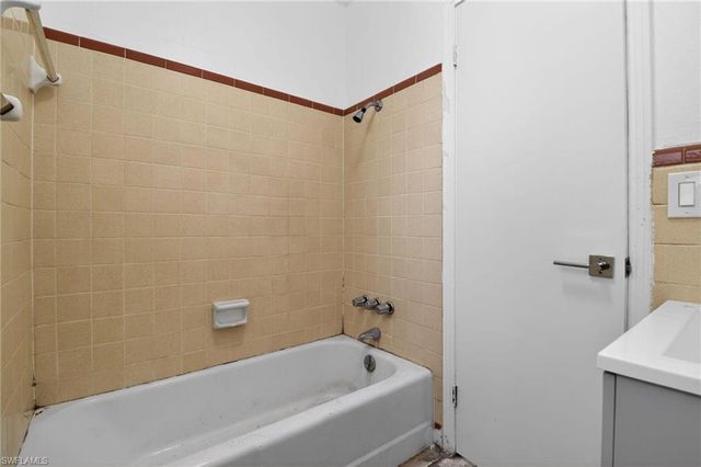 1196 Pine Lake DR, Cape Coral, FL 33909