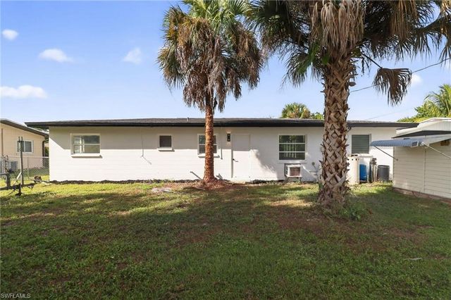 1196 Pine Lake DR, Cape Coral, FL 33909