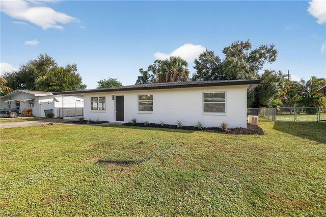 1196 Pine Lake DR, Cape Coral, FL 33909